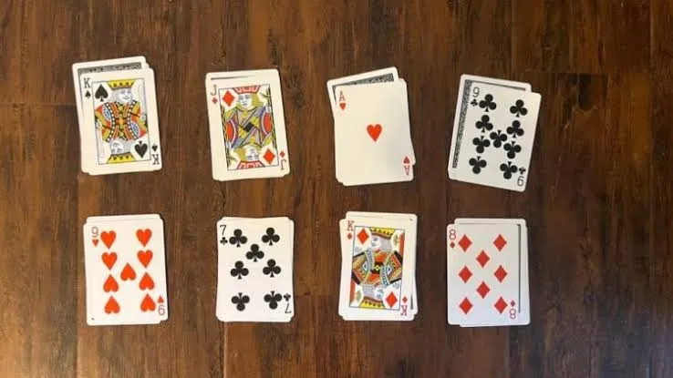 How to Play Card Games on H555